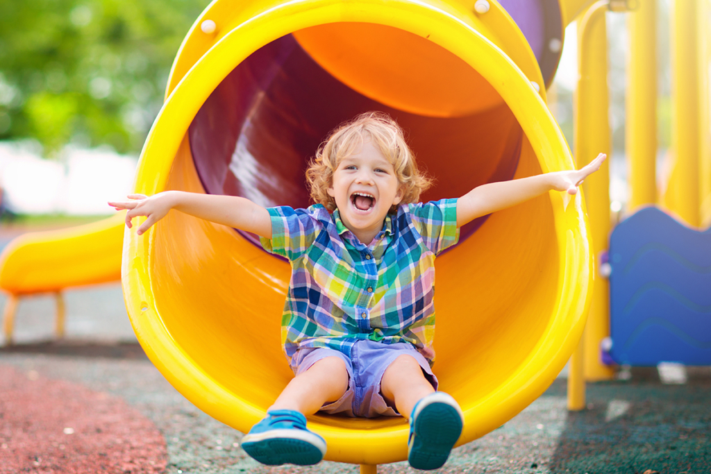 Foster Your Kiddo’s Sense Of Wonder With Outdoor Play